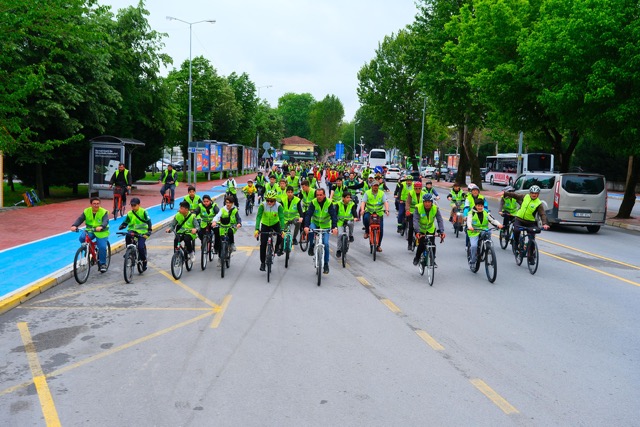 Sakarya’da Trafik Haftası’nda Bisikletliler Güvenli Ulaşım İçin Pedal Çevirecek